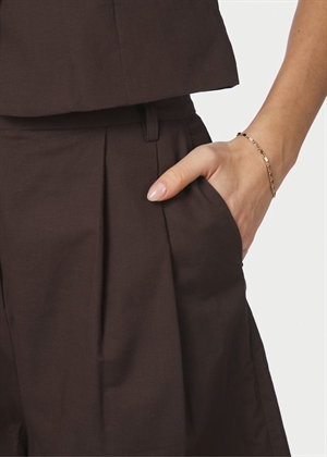 Nika linen shorts Dark Brown Neo Noir 